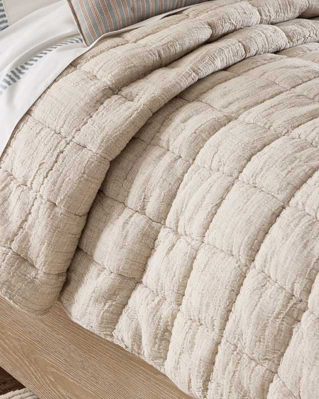 Johnston Queen Quilt
